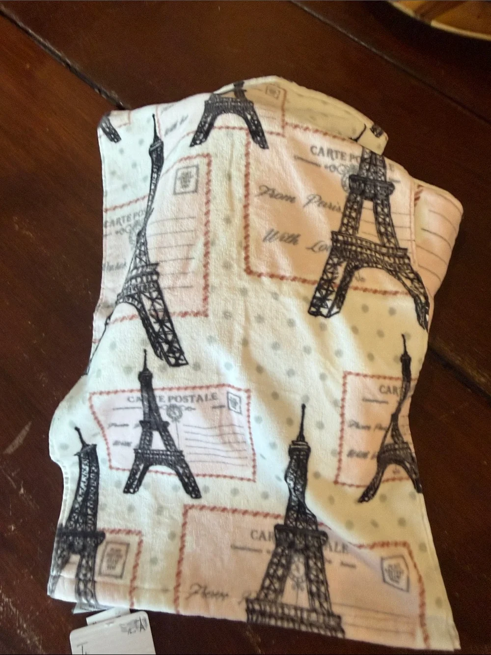 Eiffel Tower Print Towels - Pink & White